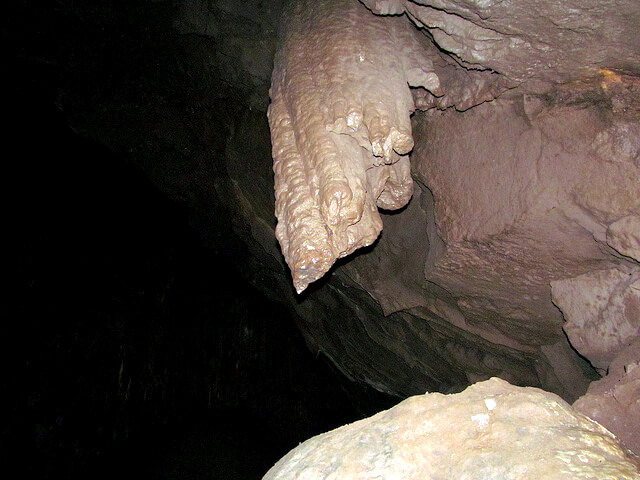 The Sharaliyska Cave - Places near Bansko